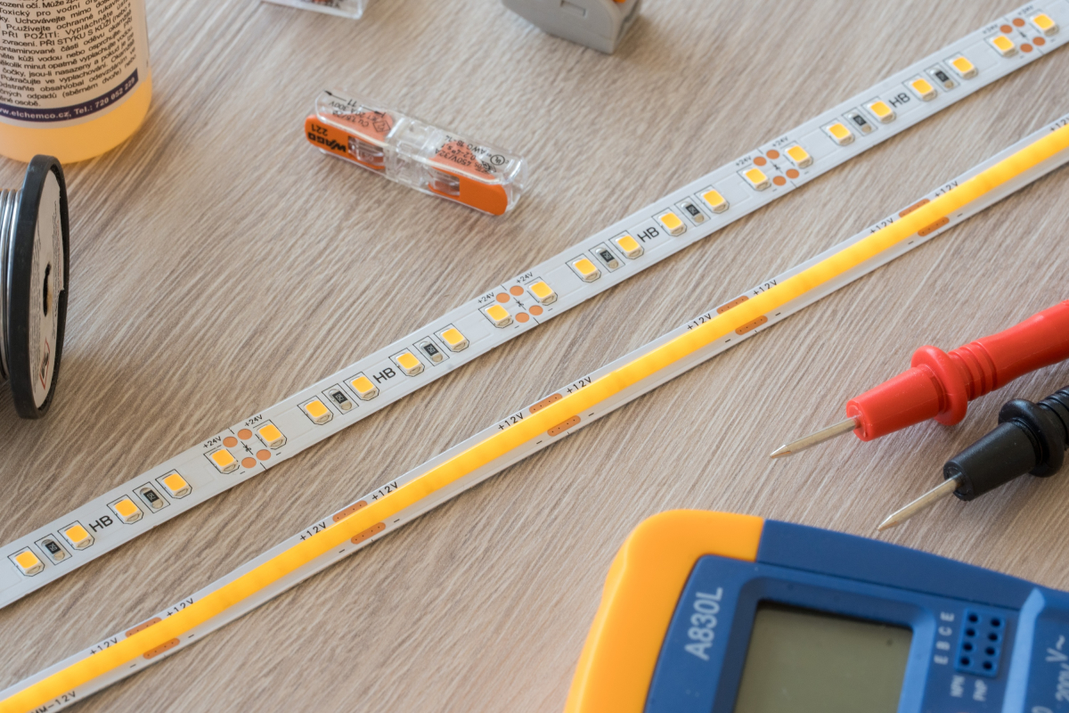 Srovnání SMD LED pásků a COB LED pásků